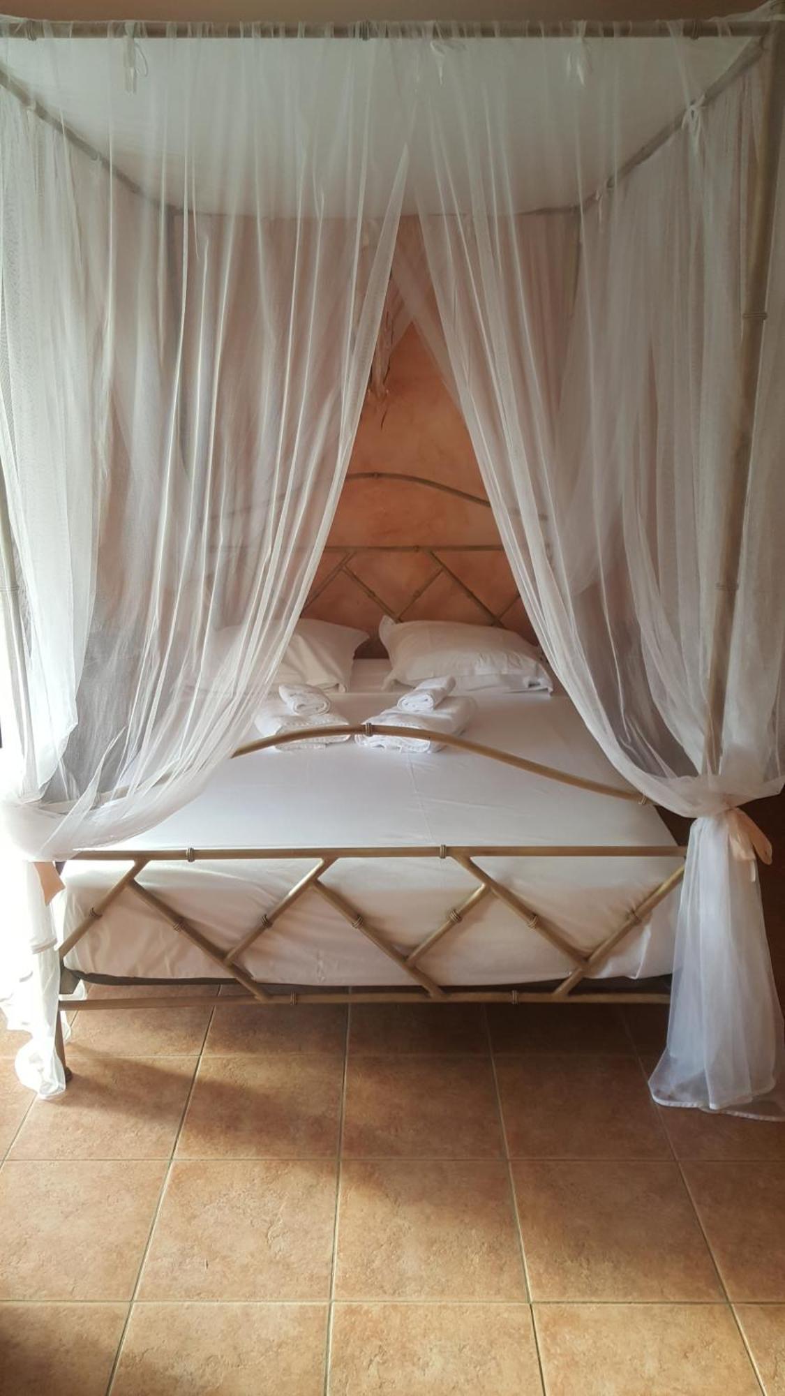 Agreable Chambre D'Hotes, Sdb, Piscine, Carbet Cuisine. Сент-Клод Екстер'єр фото